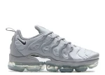 VAPORMAX PLUS
